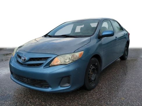 Used 2013 Toyota Corolla L FWD image 1