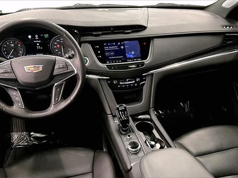 Used 2023 Cadillac XT5 Premium Luxury w/ Technology Package image 6