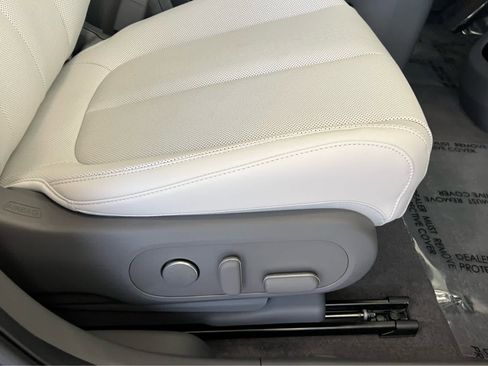 New 2026 Hyundai Ioniq 5 Limited image 19