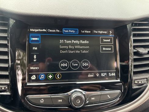 Used 2018 Chevrolet Trax LT w/ Driver Confidence Package FWD image 50
