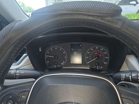 Used 2023 Toyota Corolla Cross LE FWD image 10