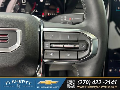 Used 2025 GMC Acadia Elevation w/ Elevation Premium Package FWD image 27