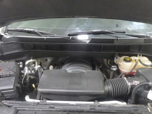 Used 2019 Chevrolet Silverado 1500 High Country image 11