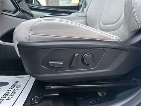 Used 2024 Hyundai Tucson Limited image 33