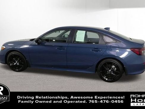 Used 2025 Honda Civic Sport image 6