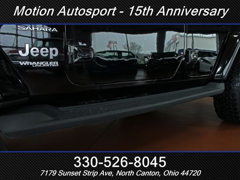 Used 2018 Jeep Wrangler Unlimited Sahara w/ Uconnect 4C Nav & Sound Group AWD/4WD image 50