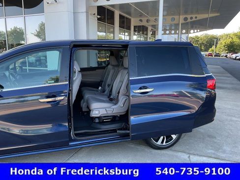 Used 2023 Honda Odyssey Touring image 16