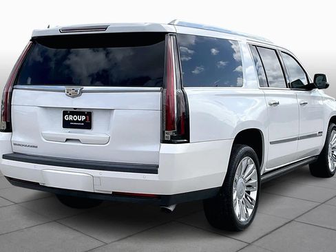 Used 2016 Cadillac Escalade ESV Platinum image 13