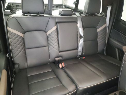 New 2026 GMC Canyon Denali AWD/4WD image 11