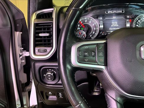 Used 2022 RAM 1500 Big Horn AWD/4WD image 12