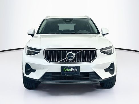 Used 2023 Volvo XC40 B5 Ultimate AWD/4WD image 2