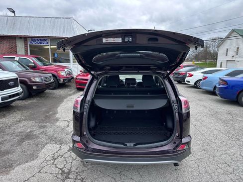 Used 2018 Toyota RAV4 Limited image 17