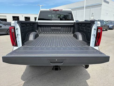 New 2026 GMC Sierra 2500 SLT w/ SLT Premium Package AWD/4WD image 23