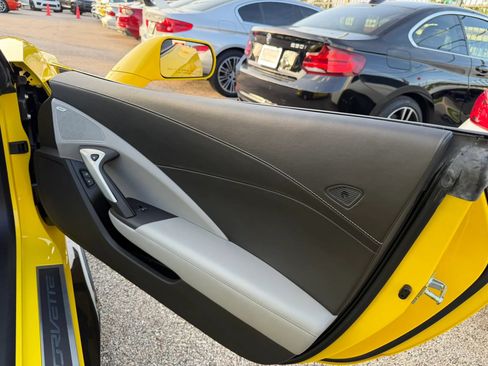 Used 2018 Chevrolet Corvette Grand Sport RWD image 27