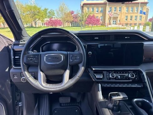 Used 2024 GMC Sierra 1500 Denali Ultimate AWD/4WD image 15