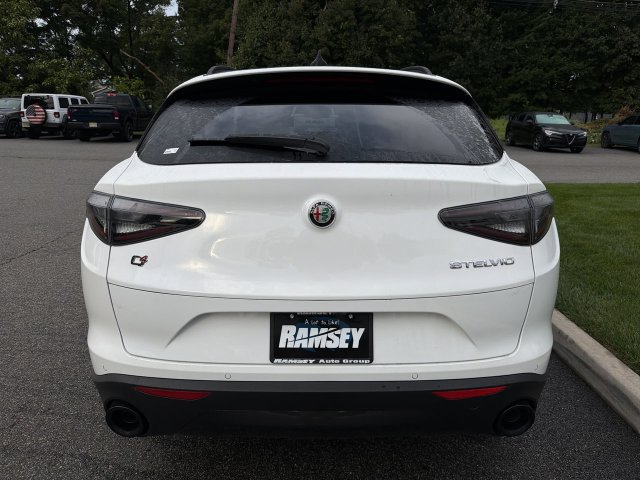 New 2026 Alfa Romeo Stelvio Sprint w/ Convenience Package AWD/4WD image 16