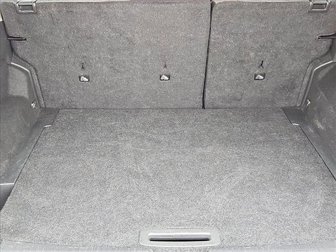 Used 2023 Nissan Rogue SV image 5