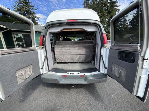 Used 1998 Chevrolet Express 1500 RWD image 11