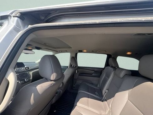 Used 2016 Honda Odyssey EX-L image 17