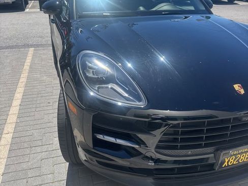 Used 2021 Porsche Macan image 3