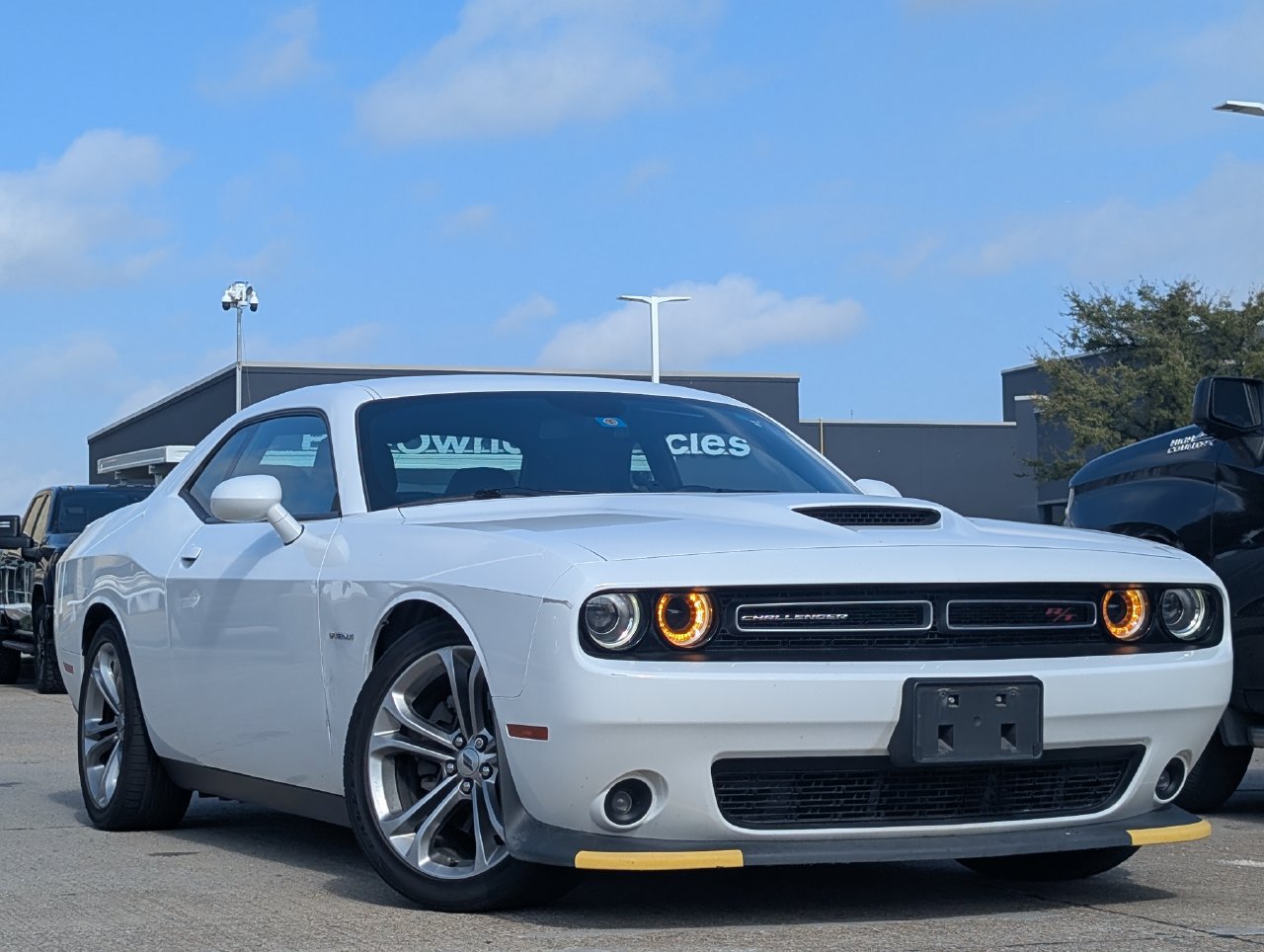 Used 2020 Dodge Challenger R/T RWD image 2