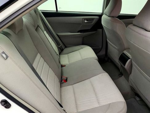 Used 2015 Toyota Camry LE FWD image 22