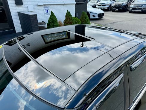 Used 2019 Nissan Maxima Platinum w/ Reserve Package image 13