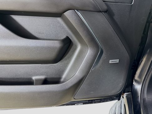 Used 2023 Chevrolet Tahoe LT image 19