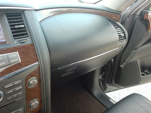 Used 2017 INFINITI QX80 2WD image 16
