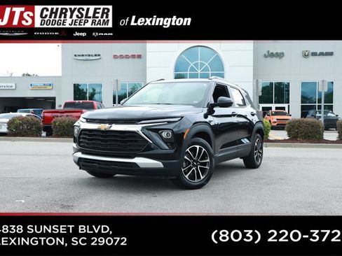 Used 2024 Chevrolet TrailBlazer LT FWD image 1