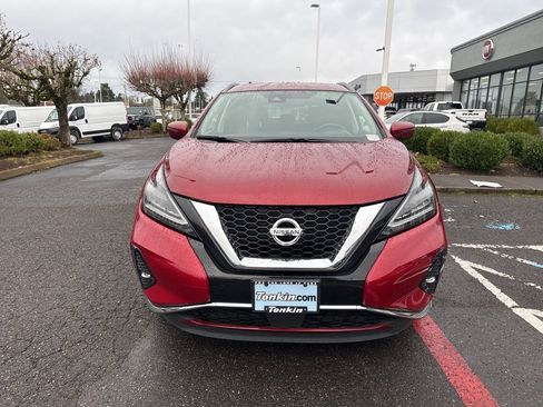 Used 2022 Nissan Murano SV image 2