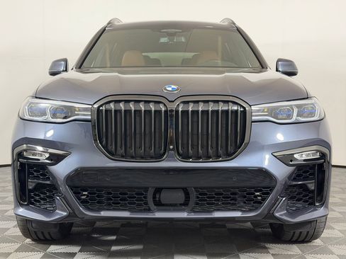 Used 2021 BMW X7 M50i w/ Dynamic Handling Package AWD/4WD image 6