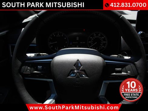 Used 2022 Mitsubishi Outlander SEL Black Edition FWD image 17