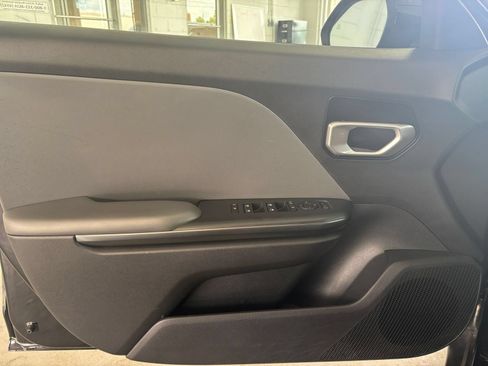 Used 2025 Kia K4 FWD image 18