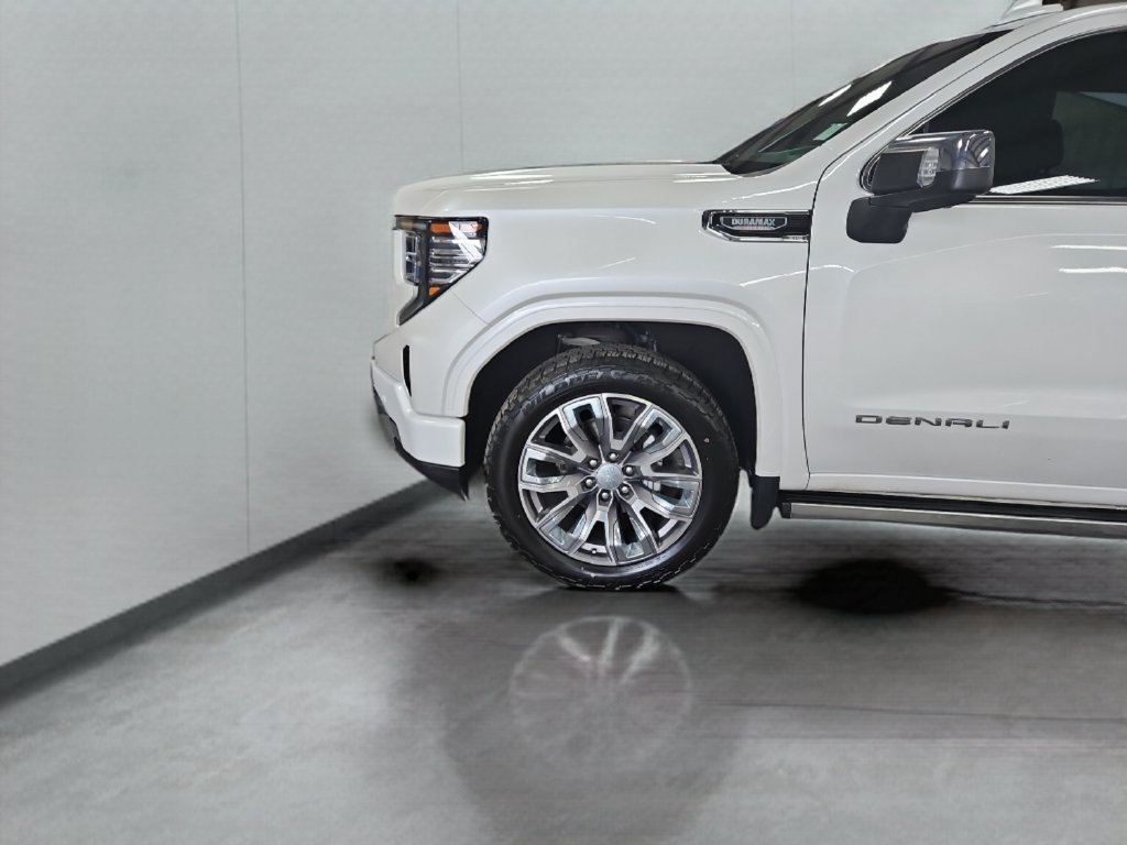 Used 2023 GMC Sierra 1500 Denali w/ Denali Reserve Package AWD/4WD image 52