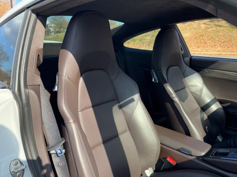 Used 2014 Porsche 911 Turbo S image 47