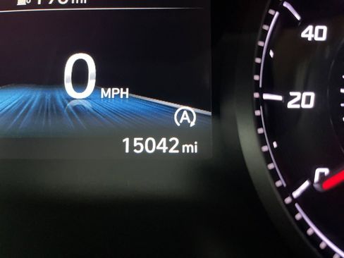 Used 2023 Hyundai Santa Fe SE image 28