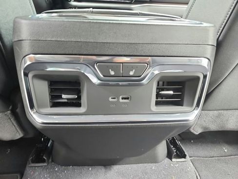New 2026 GMC Sierra 3500 SLT w/ SLT Convenience Package AWD/4WD image 34