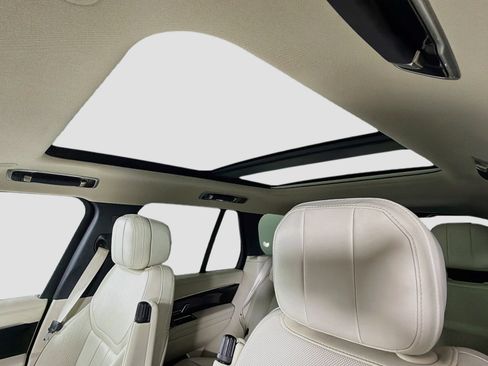 Certified 2023 Land Rover Range Rover SE AWD/4WD image 9