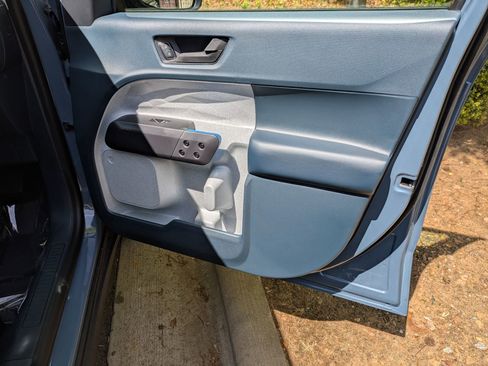 New 2026 Ford Maverick XLT w/ XLT Luxury Package FWD image 34
