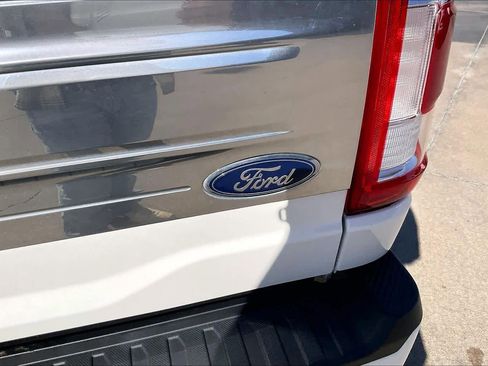 Used 2022 Ford F150 Limited image 9