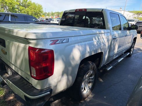 Used 2018 Chevrolet Silverado 1500 LTZ Z71 w/ LTZ Plus Package AWD/4WD image 3