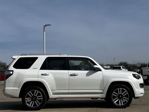 Used 2021 Toyota 4Runner Limited image 3