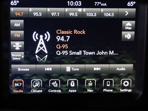 Used 2021 Jeep Gladiator Rubicon w/ Dual Top Group AWD/4WD image 60