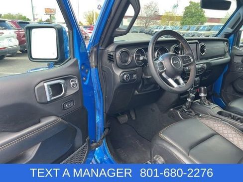 Used 2023 Jeep Gladiator Overland AWD/4WD image 14