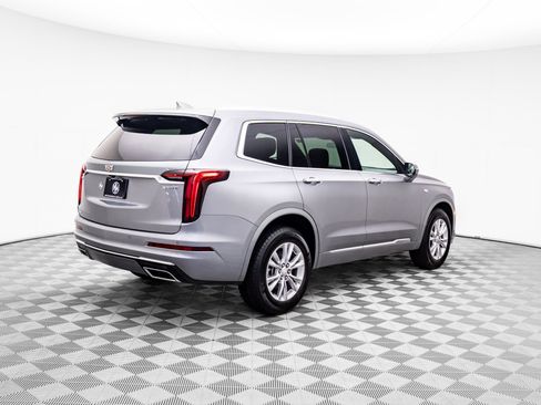 New 2025 Cadillac XT6 Luxury image 7