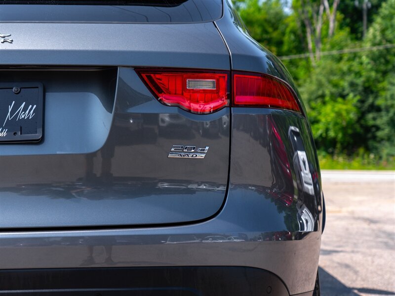 Used 2019 Jaguar F-PACE Prestige AWD/4WD image 11