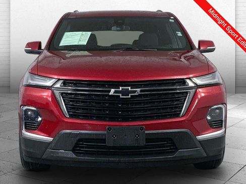 Used 2023 Chevrolet Traverse LT w/ Midnight/Sport Edition image 2