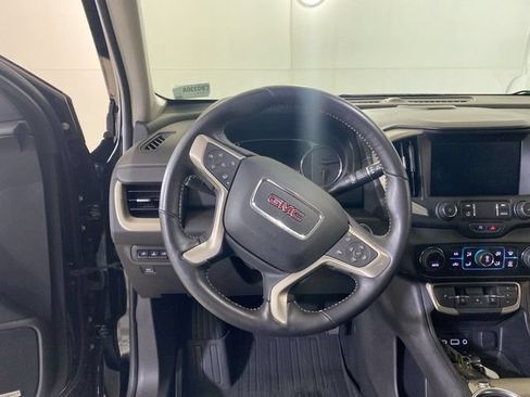 Used 2022 GMC Terrain Denali w/ LPO, Floor Liner Package AWD/4WD image 33