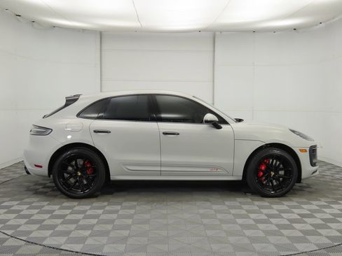 Used 2022 Porsche Macan GTS image 4